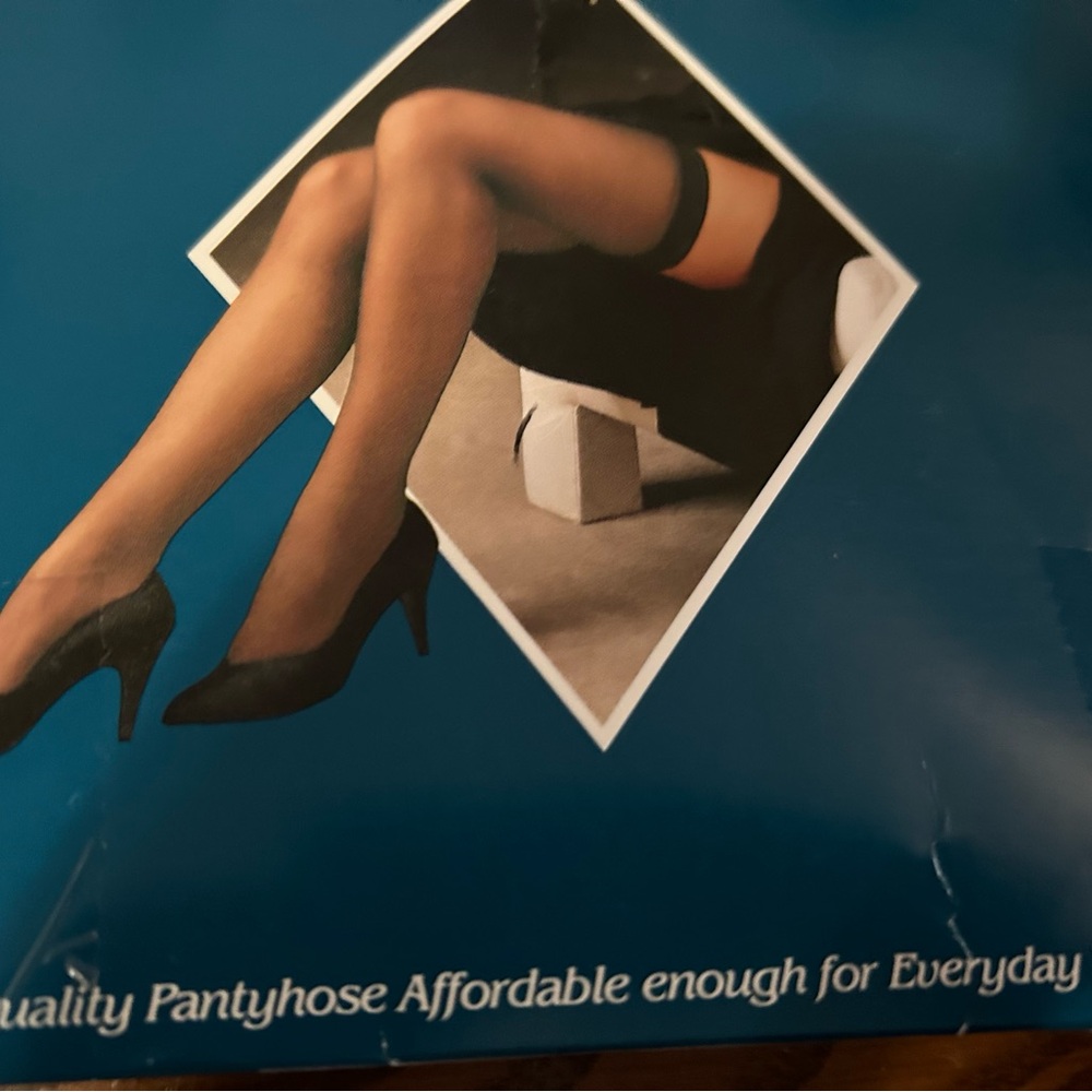 Pantyhose Burlington Sheer Pantyhose-sheer leg and toe Medium off white